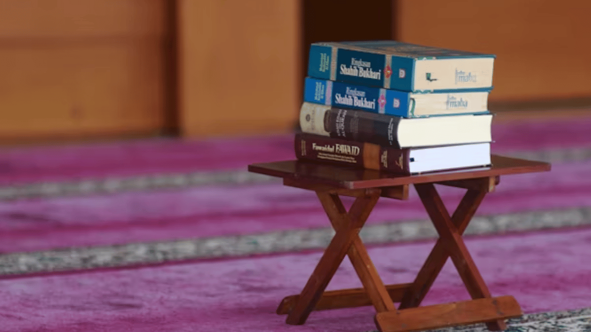 Luton Salah Timetable