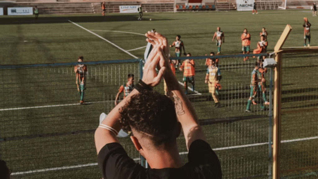 Club Confident: An In-Depth Guide to Building Modern Confidence Communities