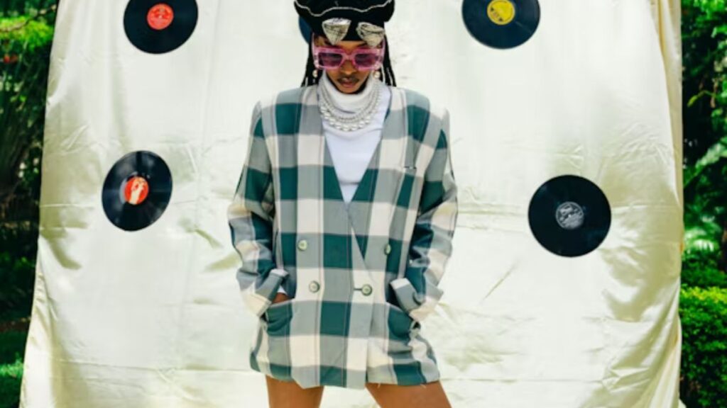 Lil Tay Leaks A Deep Dive into Controversy and Celebrity Culture